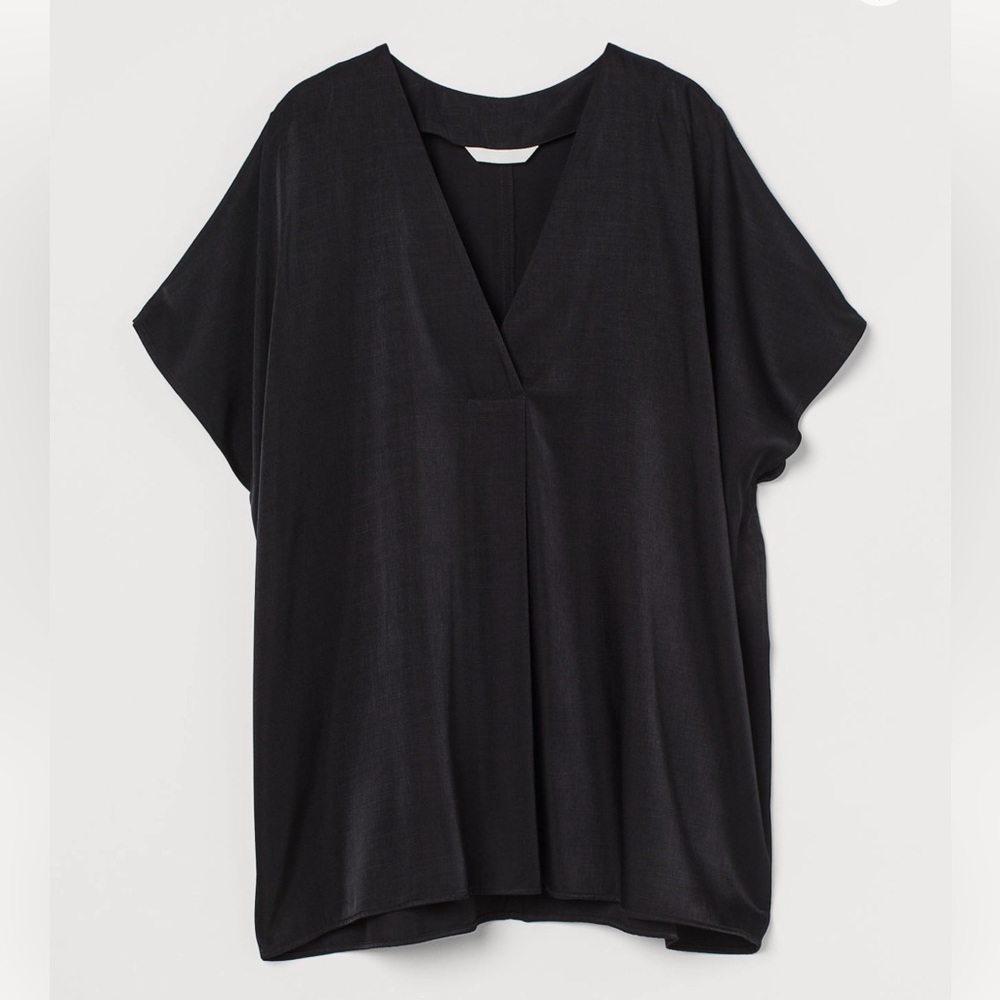 V-neck Blouse M NWT